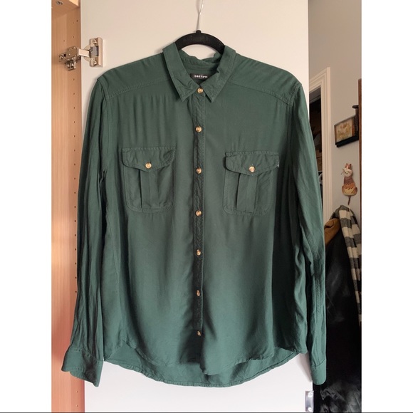 OBEY button up - Picture 2 of 6